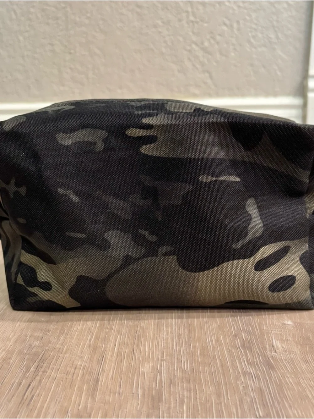 Wild Willies Beard Travel Set Camo Toiletry Bag Shampoo Serum Conditioner Comb